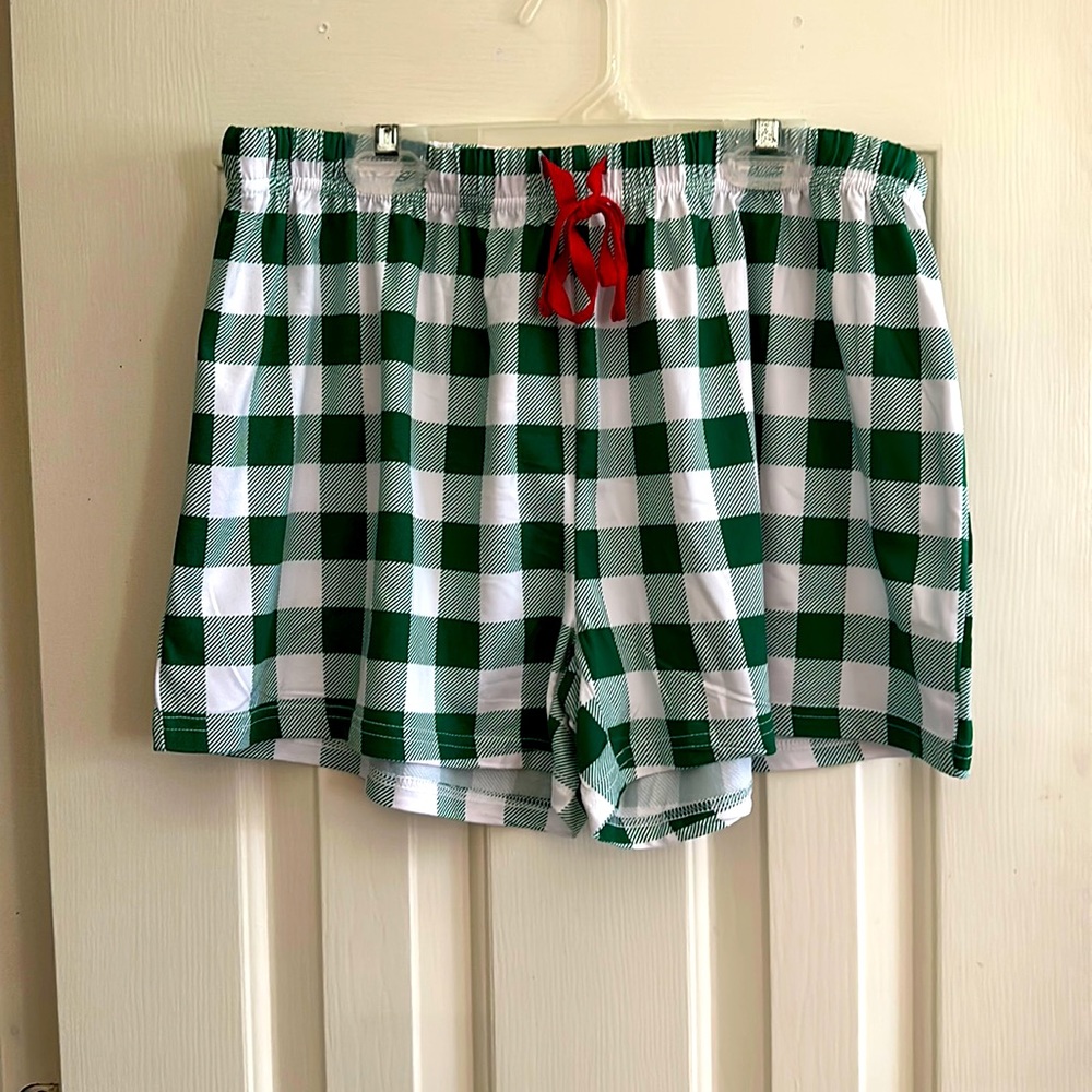 NWT Royal Standard Christmas Colors Pajama Shorts Size L
